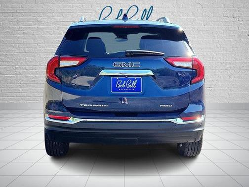 Marine Metallic 2022 GMC Terrain SLT