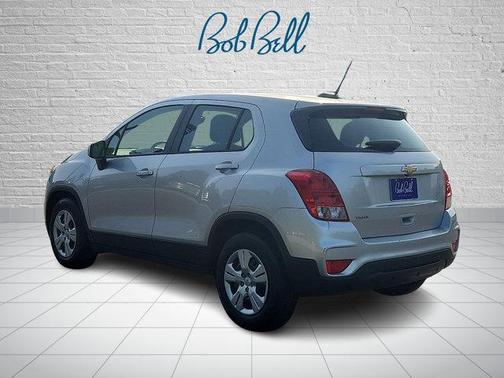Silver Ice Metallic 2017 Chevrolet Trax LS