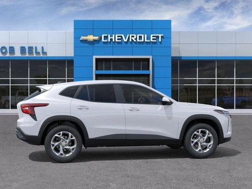 Summit White 2026 Chevrolet Trax LS