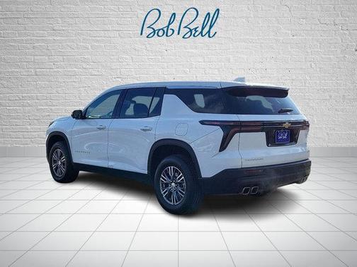 2024 Chevrolet Traverse LS