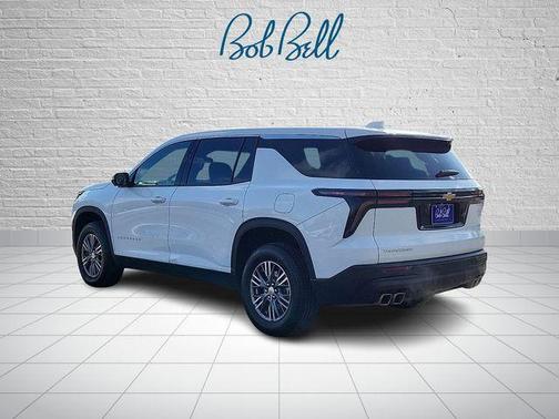 2024 Chevrolet Traverse LS