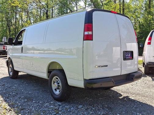2025 Chevrolet Express 2500 Work Van