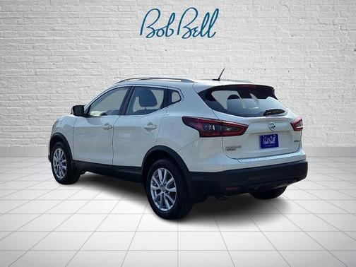 2022 Nissan Rogue Sport SV