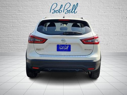 2022 Nissan Rogue Sport SV