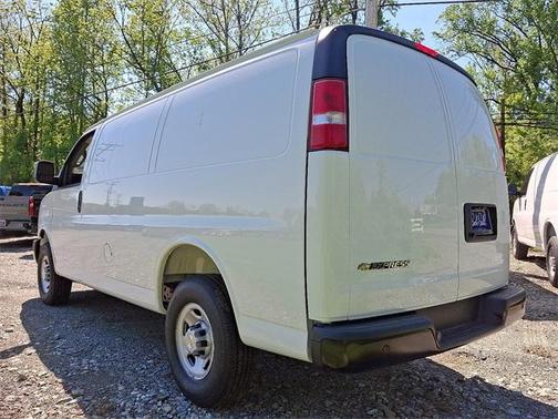 2025 Chevrolet Express 2500 Work Van