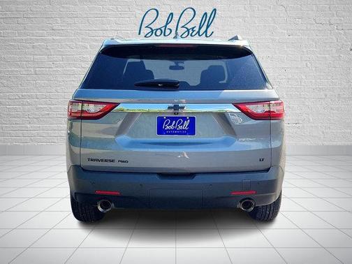 Satin Steel Metallic 2021 Chevrolet Traverse LT Cloth