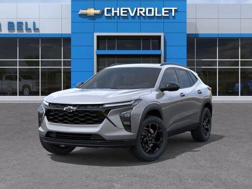 Sterling Gray Metallic 2026 Chevrolet Trax LT