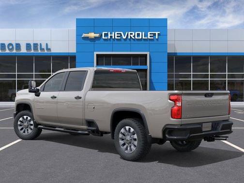 White Sand 2026 Chevrolet Silverado 2500 Custom