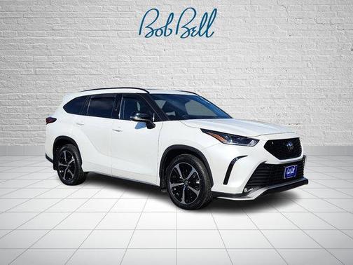 2022 Toyota Highlander XSE