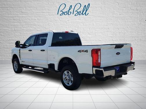 Oxford White 2025 Ford F-350 XLT