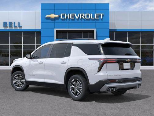 Summit White 2026 Chevrolet Traverse LT