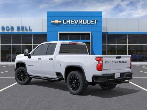 Summit White 2026 Chevrolet Silverado 2500 Custom
