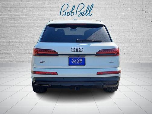 Glacier White Metallic 2023 Audi Q7 55 Premium Plus