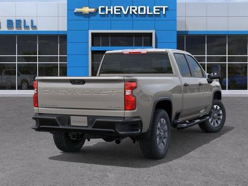 White Sand 2026 Chevrolet Silverado 2500 Custom