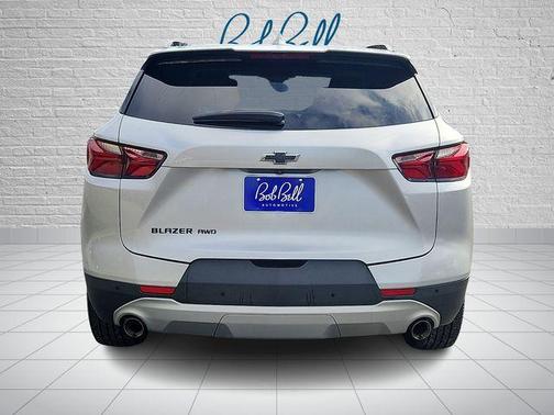 Silver Ice Metallic 2021 Chevrolet Blazer 2LT