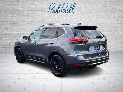 Gun Metallic 2017 Nissan Rogue SV