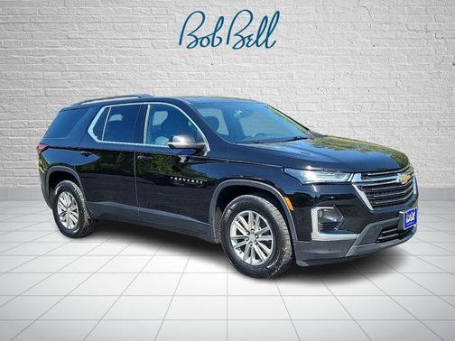 Mosaic Black Metallic 2023 Chevrolet Traverse LT Cloth