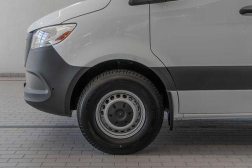 2025 Mercedes-Benz Sprinter 2500 Standard Roof