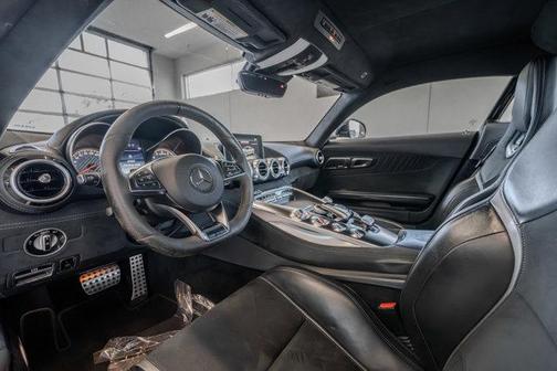 2016 Mercedes-Benz AMG GT S