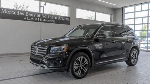 Night Black 2026 Mercedes-Benz GLB 250 4MATIC