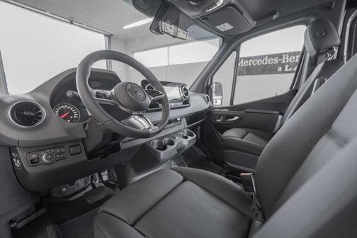 2025 Mercedes-Benz Sprinter 2500 High Roof