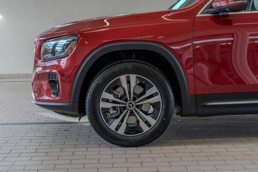 2026 Mercedes-Benz GLB 250 4MATIC