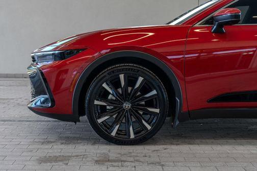 2024 Toyota Crown Platinum