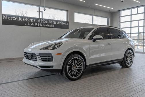 2023 Porsche Cayenne Platinum Edition