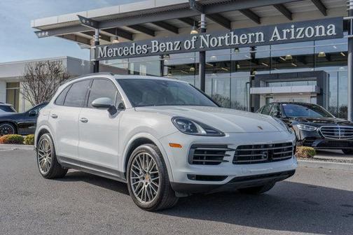2023 Porsche Cayenne Platinum Edition