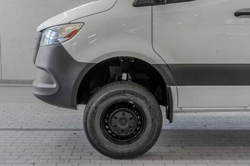 2025 Mercedes-Benz Sprinter 2500 Standard Roof