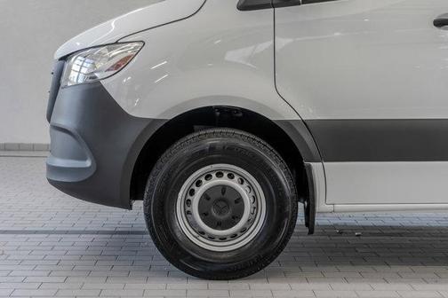 2025 Mercedes-Benz Sprinter 2500 Standard Roof