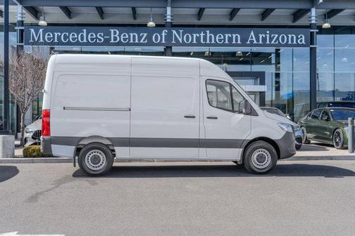 2025 Mercedes-Benz Sprinter 2500 Standard Roof