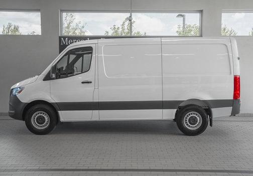 2025 Mercedes-Benz Sprinter 2500 Standard Roof