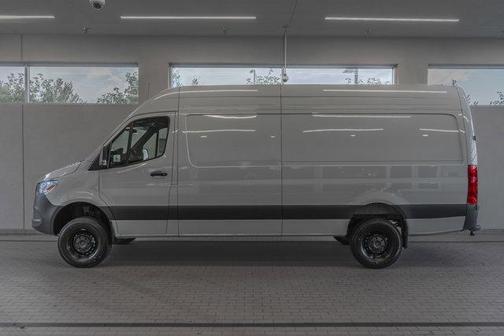 2025 Mercedes-Benz Sprinter 2500 High Roof