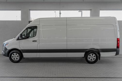 2026 Mercedes-Benz Sprinter 2500 High Roof
