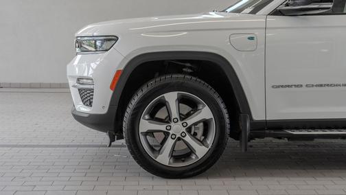 Bright White Clearcoat 2023 Jeep Grand Cherokee 4xe Base