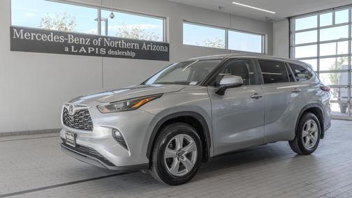Celestial Silver Metallic 2024 Toyota Highlander LE