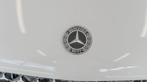 Polar White 2025 Mercedes-Benz GLE 450e 4MATIC
