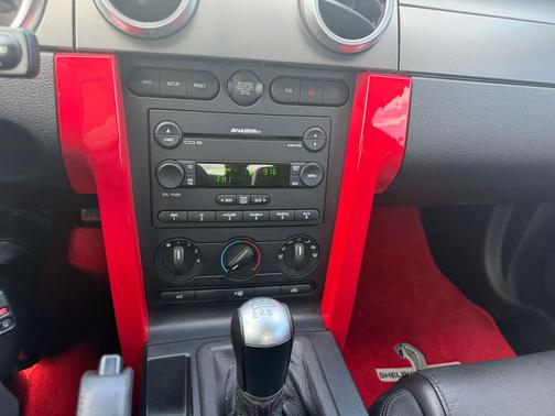 2007 Ford Shelby GT500 Base