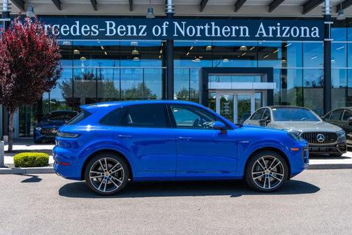 2024 Porsche Cayenne E-Hybrid S