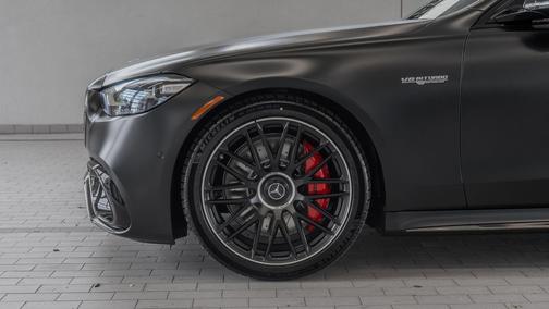 MANUFAKTUR Night Black Magno 2026 Mercedes-Benz AMG S 63 E 4MATIC