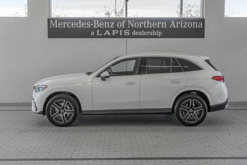 2025 Mercedes-Benz GLC 300 4MATIC