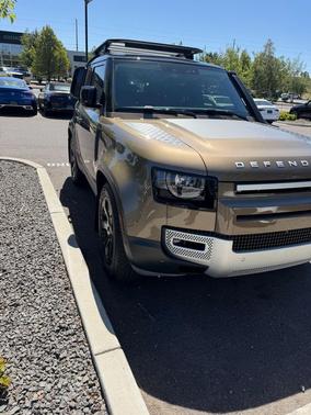 Gondwana Stone Metallic 2025 Land Rover Defender 90 P300 S