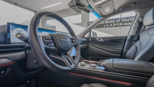 2025 Genesis GV80 2.5T