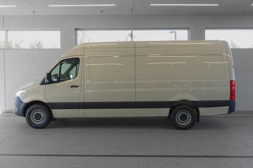 2025 Mercedes-Benz Sprinter 2500 High Roof