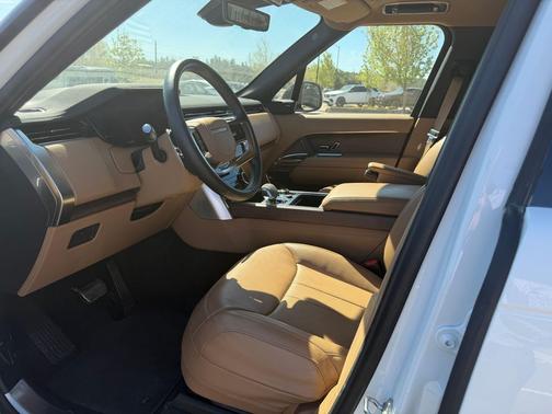 White 2023 Land Rover Range Rover P530 SE