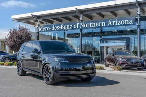 2024 Land Rover Range Rover P615 SV