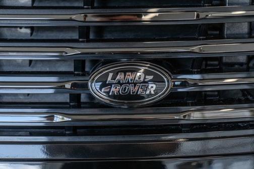 2024 Land Rover Range Rover P615 SV