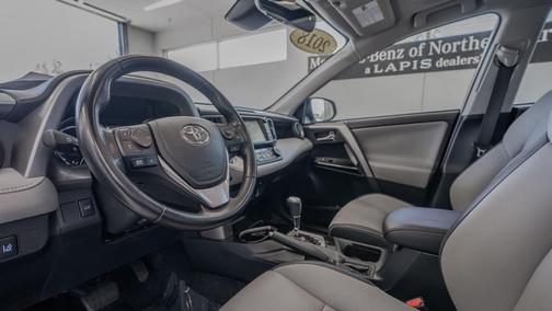 Blizzard Pearl 2018 Toyota RAV4 Hybrid Limited