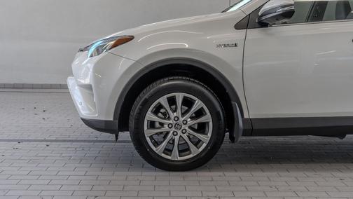 Blizzard Pearl 2018 Toyota RAV4 Hybrid Limited